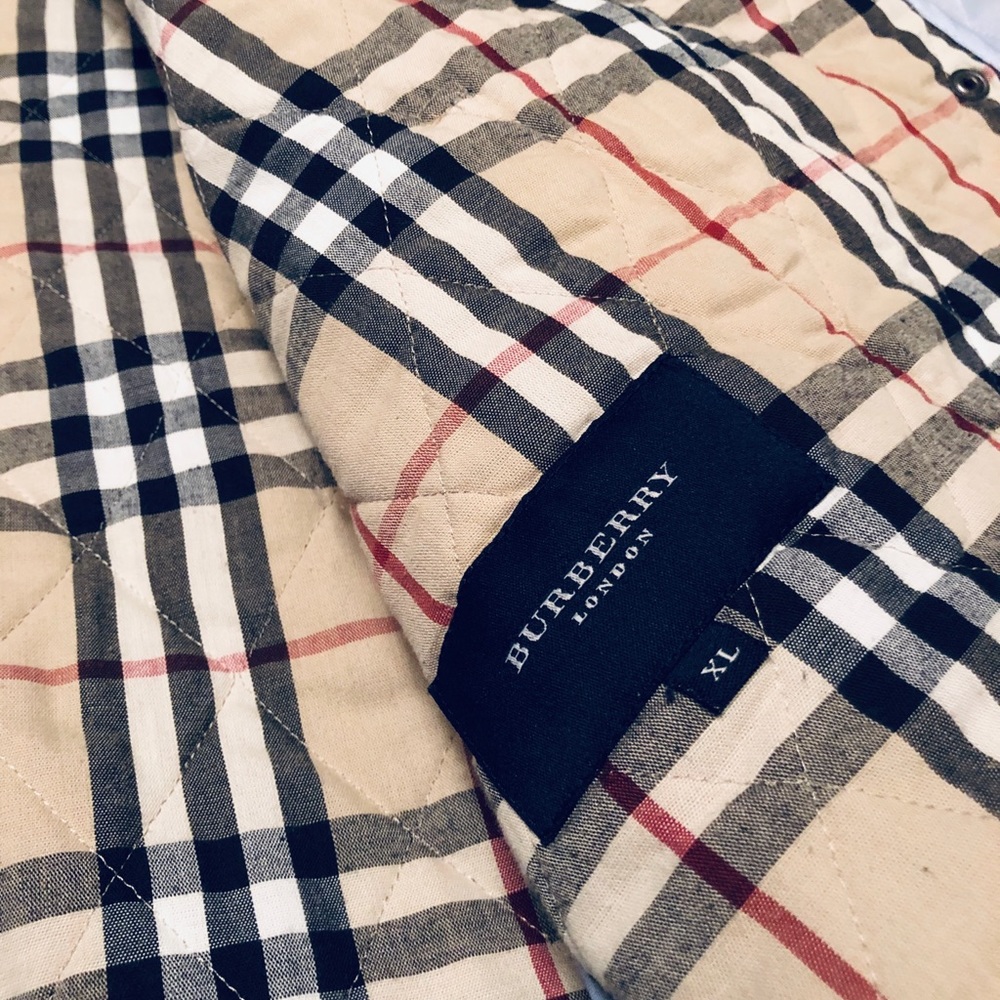 Burberry Light Blue Quilted Jacket - Picture 5 of 11